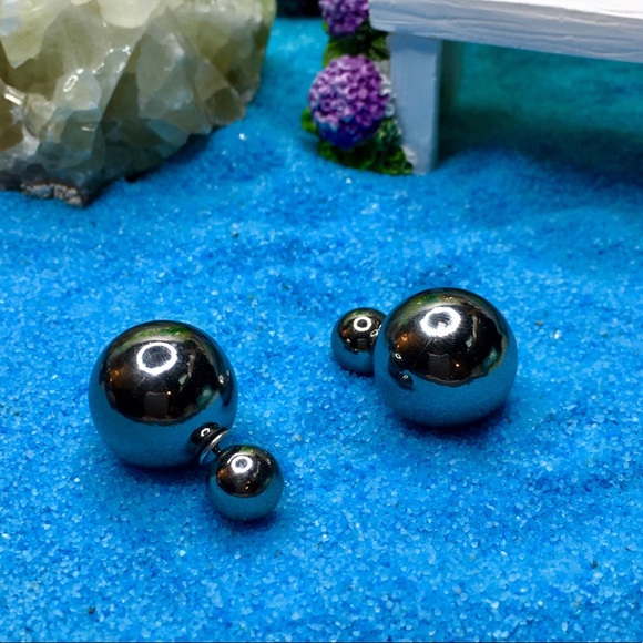 Gunmetal Double Stud Earrings - Picture 4 of 8